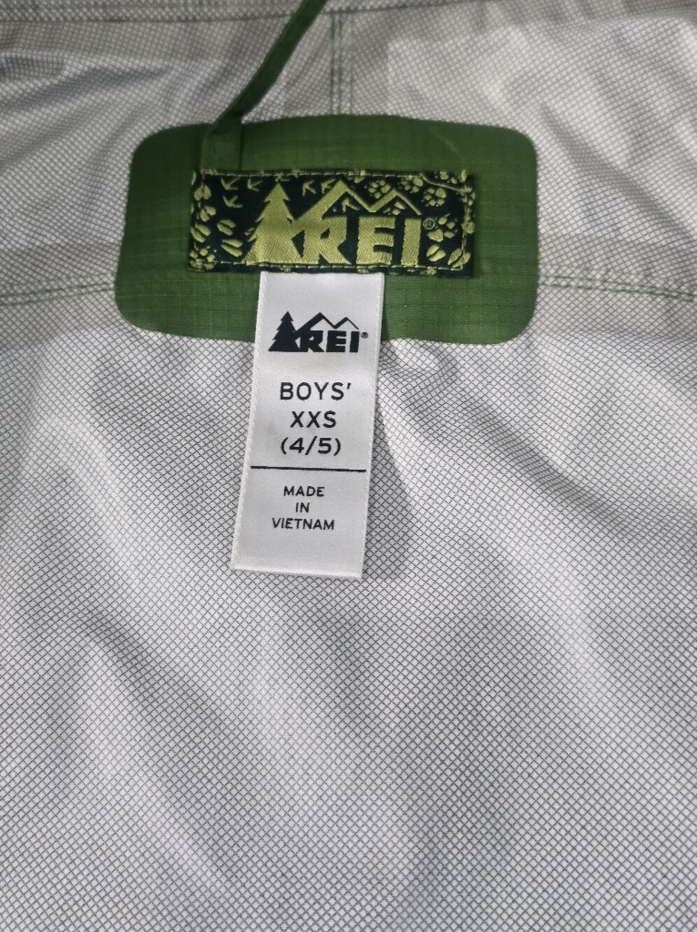 REI Co-op Rainwall Hooded Rain Jacket Green Boys Kids Size XXS 4/5 - Picture 3 of 3